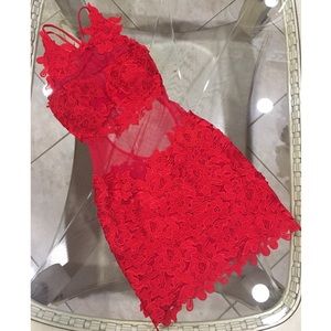 Issue New York - Red Lace Dress